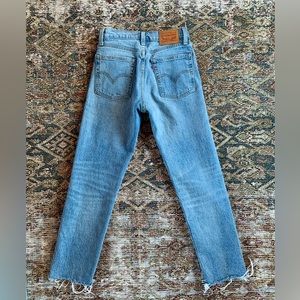 Levi Wedgie Straight